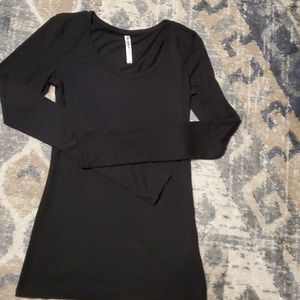 Fabbletics long sleeve Tee